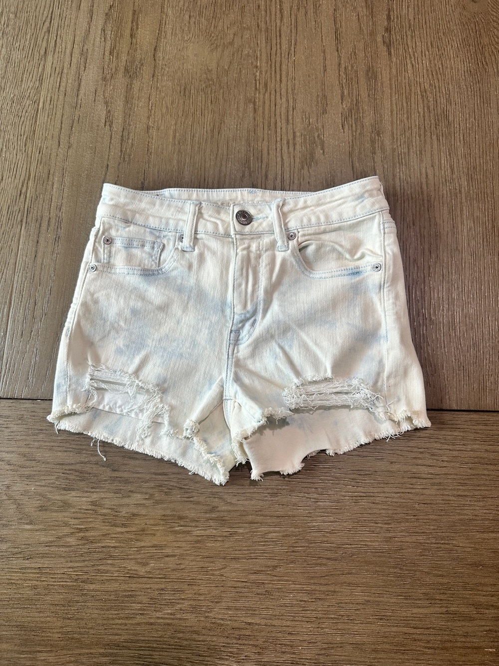 American Eagle Denim Shorts Size 4 White/Blue Tie dye Distressed